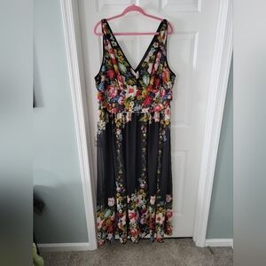 Size 20 black floral v neck dress